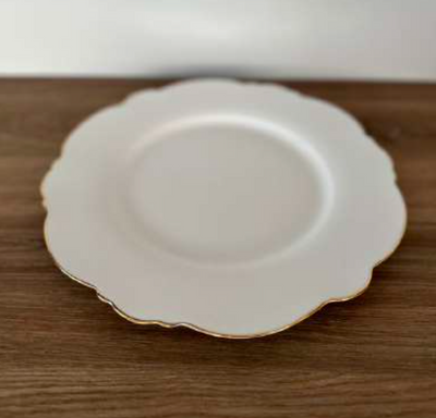Baltos spalvos lėkštės 28 cm su auksiniu krašteliu