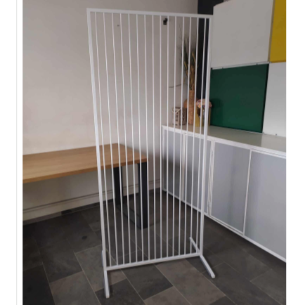 Baltos spalvos stendas - sėdėjimo planas